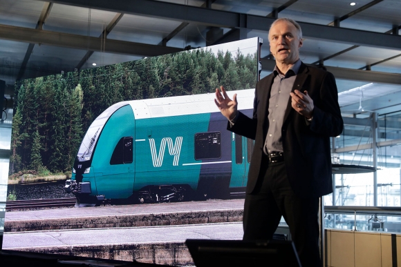 Konsernsjef Geir Isaksen i NSB presenterte det nye navnet tirsdag.