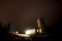Solobservatoriet på Harestua er blitt frastjålet minst fire kraftige teleskoper etter et innbrudd natt til onsdag.
